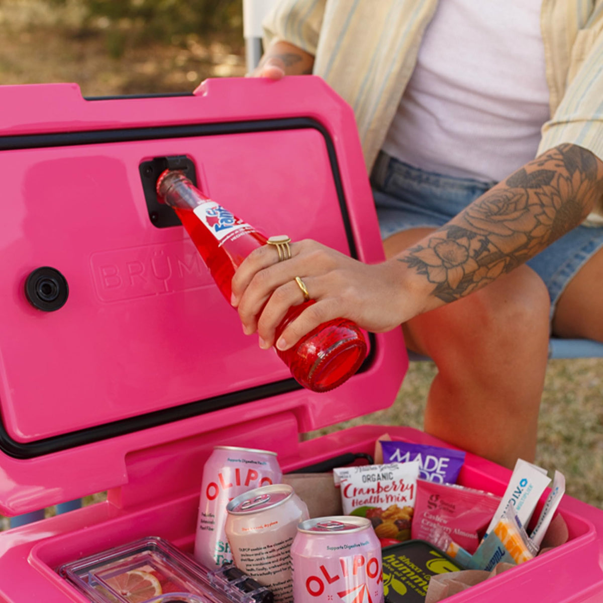 Hard Cooler with Built-In Drink Tank & Tap