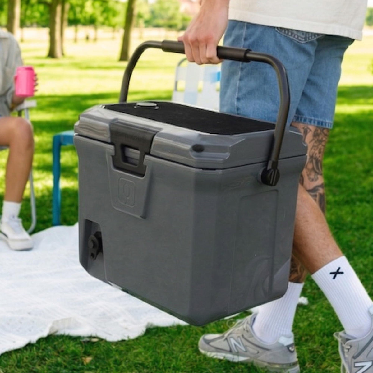 Hard Cooler with Built-In Drink Tank & Tap